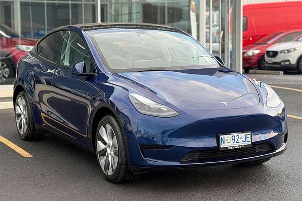 2023 Tesla Model Y Rear-Wheel Drive