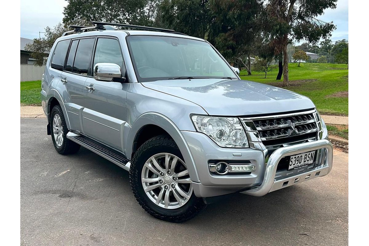 2017 Mitsubishi Pajero GLS NX