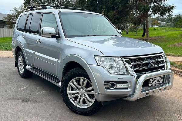 2017 Mitsubishi Pajero GLS NX