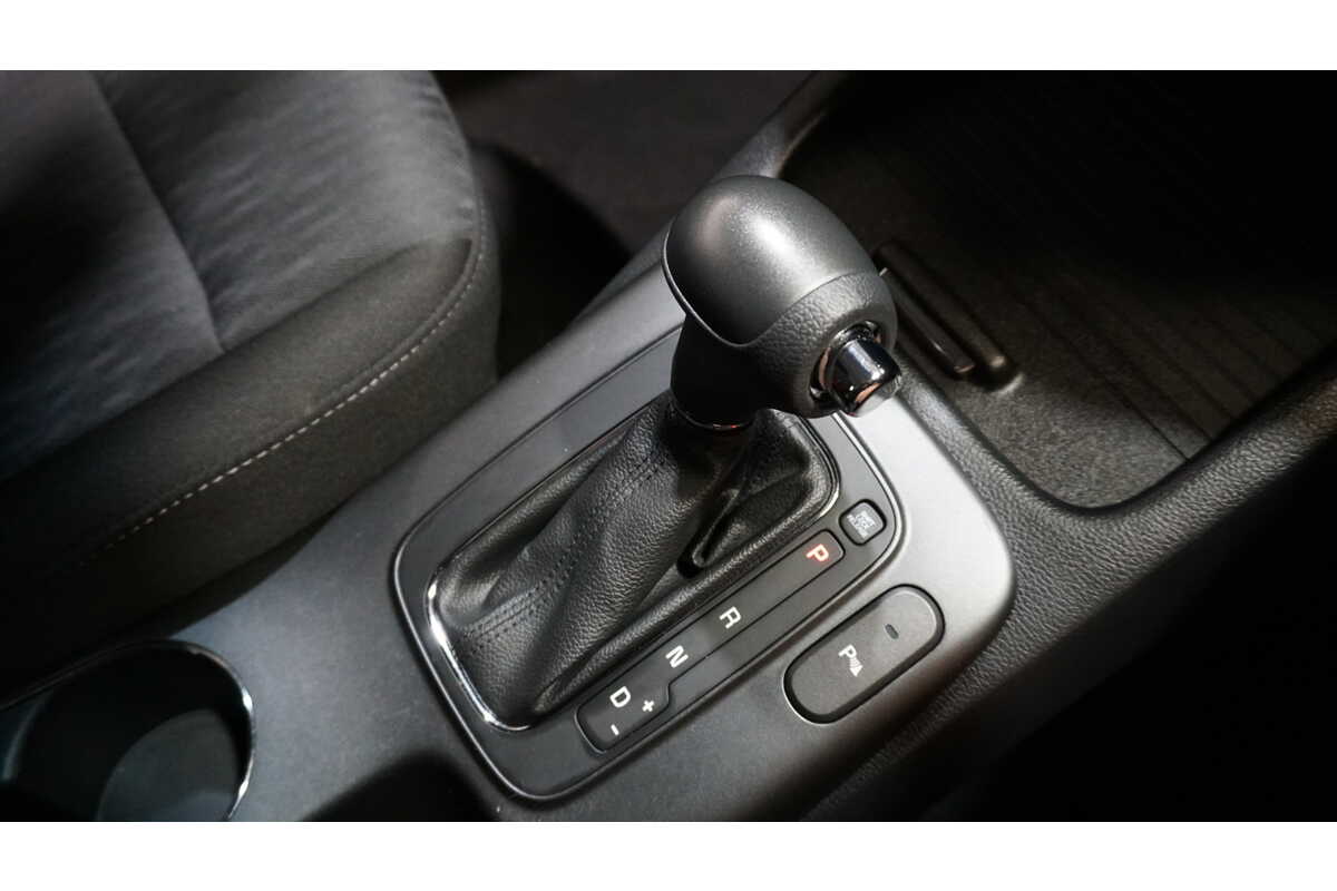 SOLD 2015 Kia Cerato S in Silver | Used Sedan | Welshpool WA