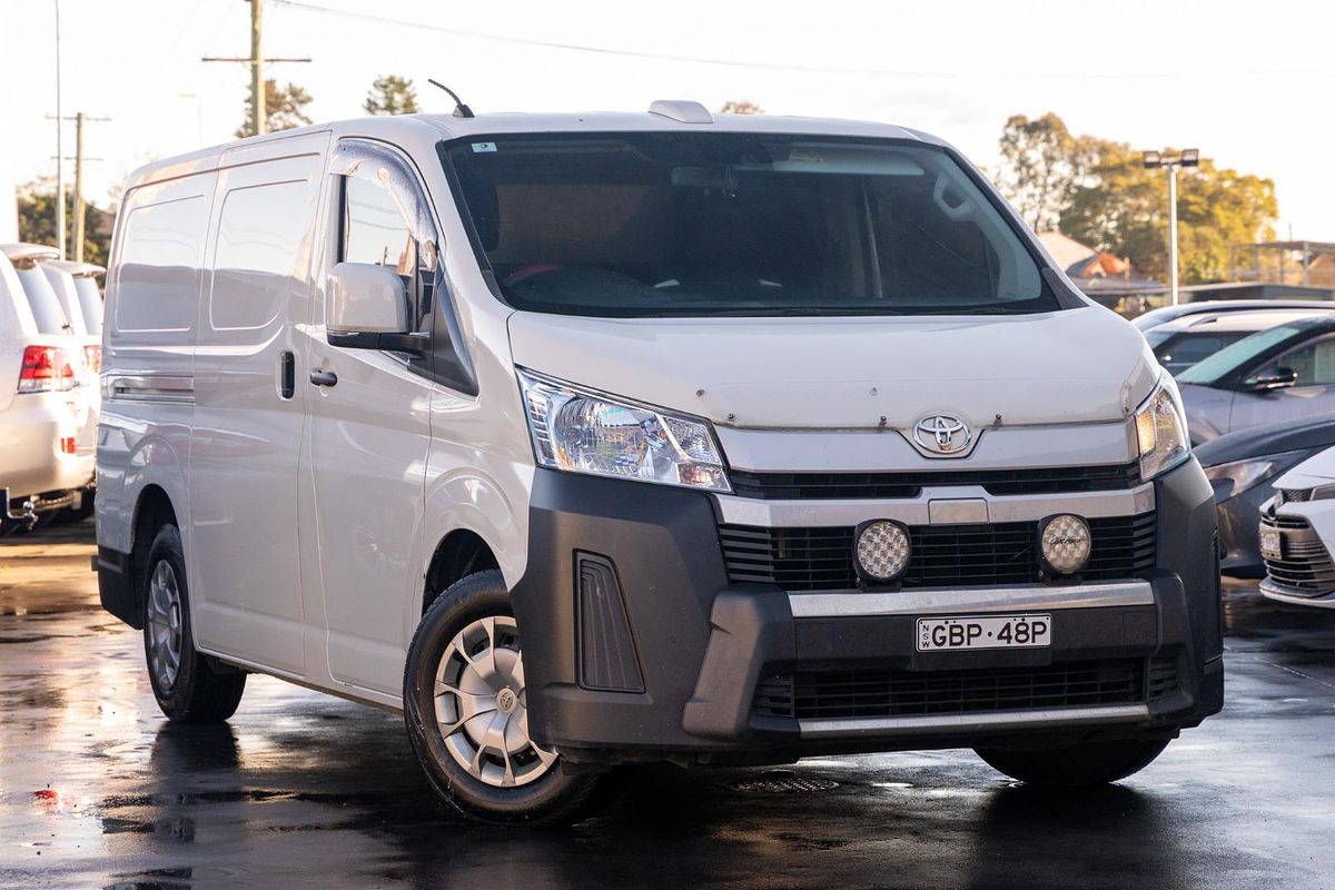 2023 Toyota Hiace GDH300R LWB