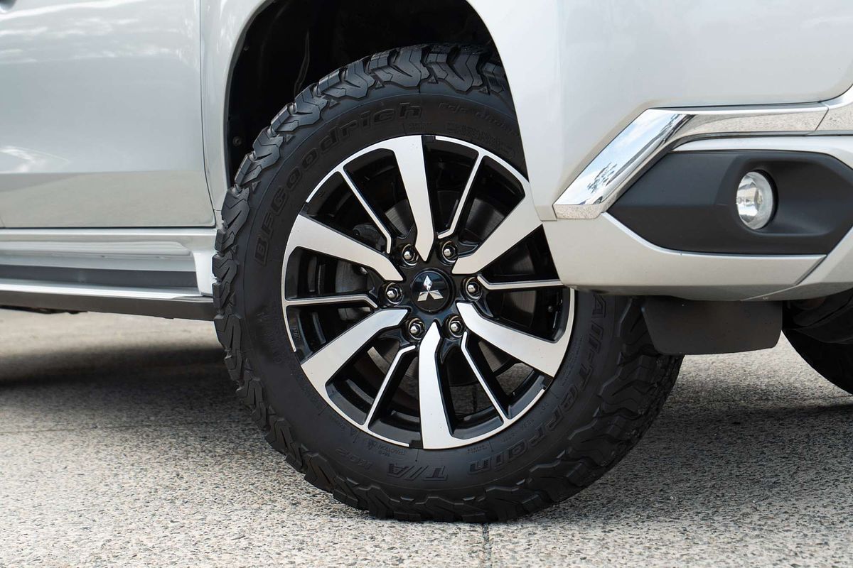 2016 Mitsubishi Pajero Sport GLS QE