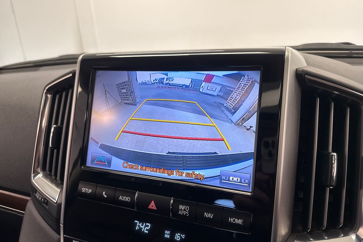 2017 Toyota Landcruiser VX VDJ200R