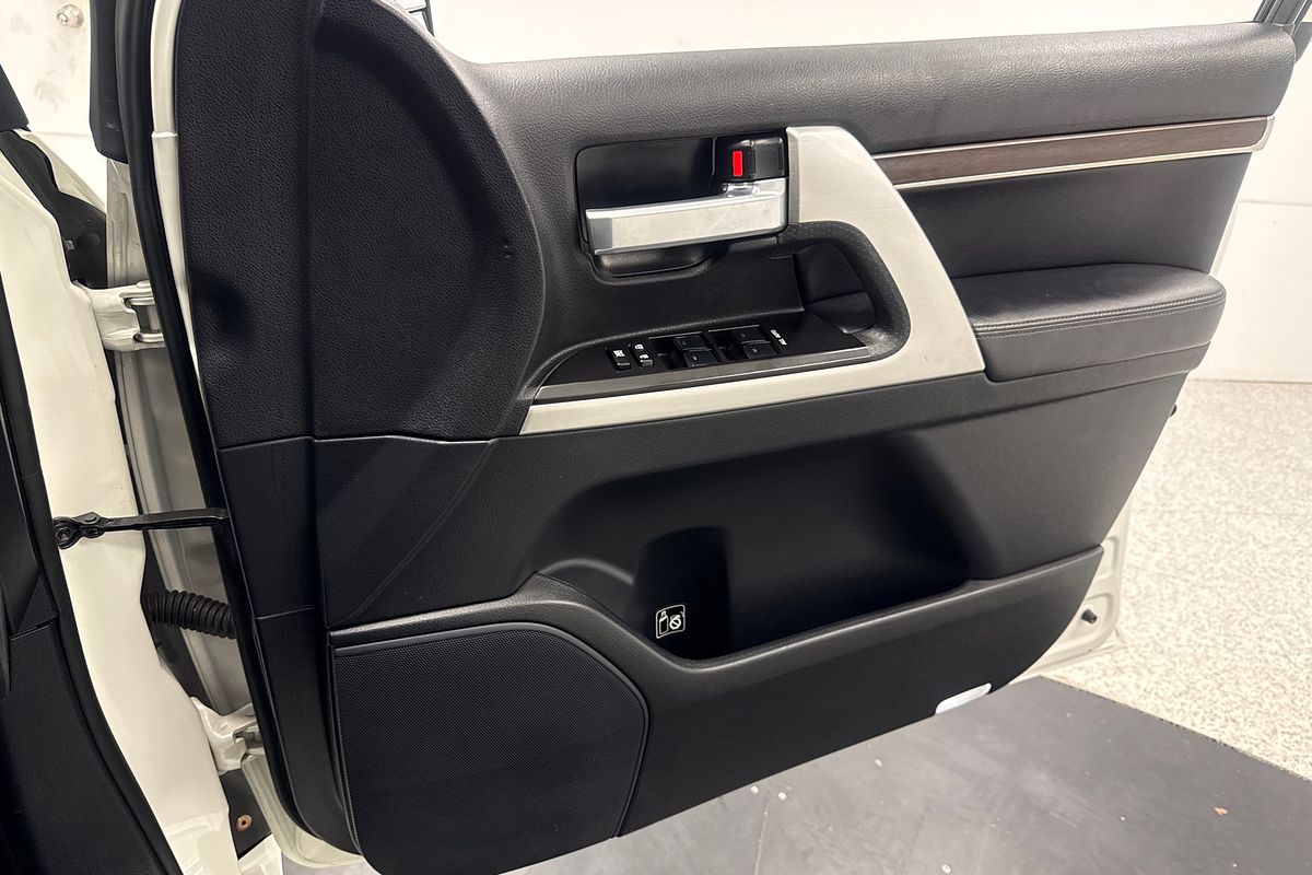 2017 Toyota Landcruiser VX VDJ200R