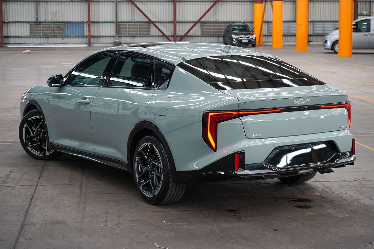 2025 Kia K4 GT-Line CL4m