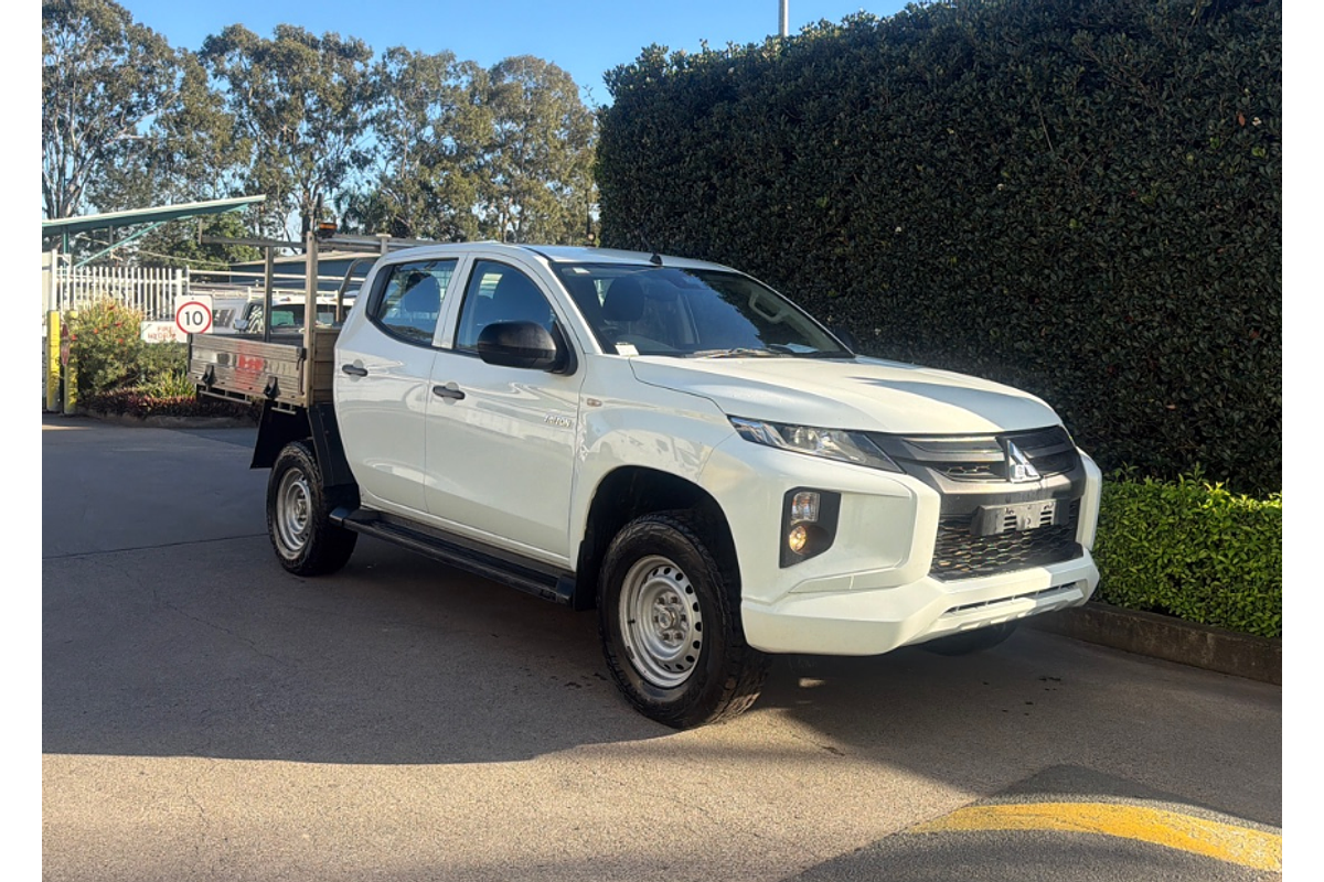 2022 Mitsubishi Triton GLX MR 4X4