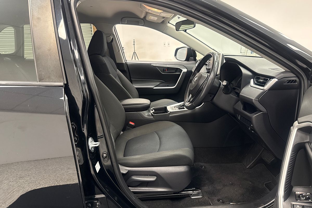 2020 Toyota RAV4 GX AXAH52R