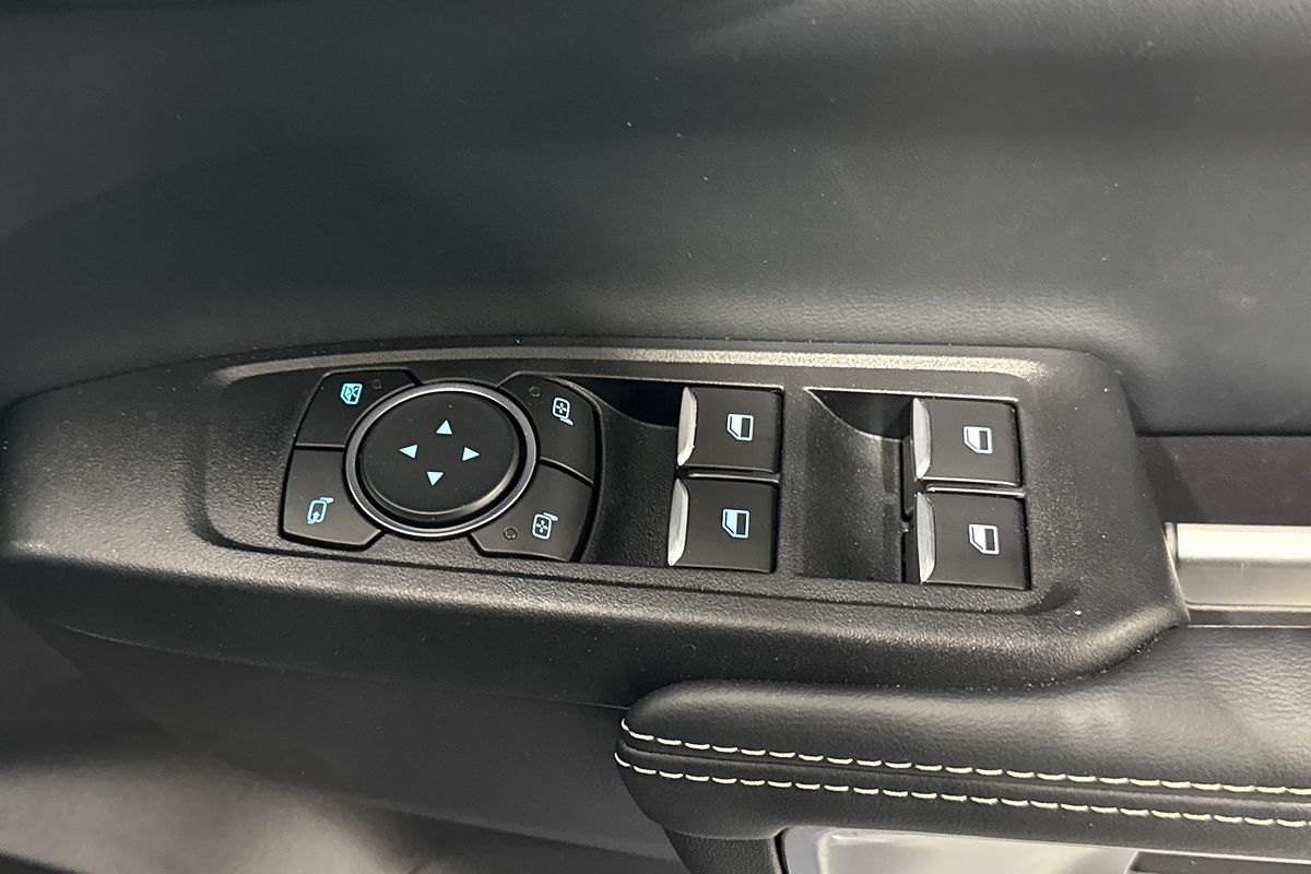 2025 Ford Everest PLATINUM (4WD) MY25.50 3.0L