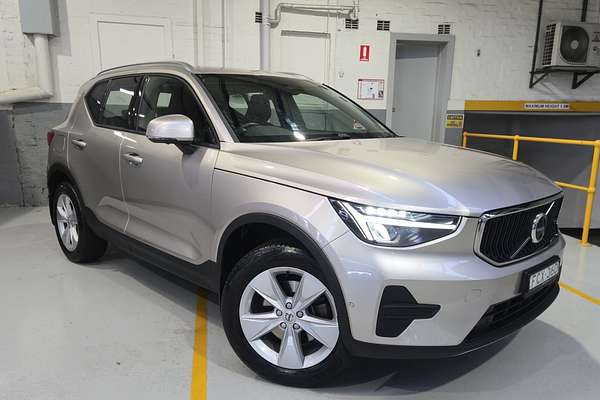 2023 Volvo XC40 Plus B4