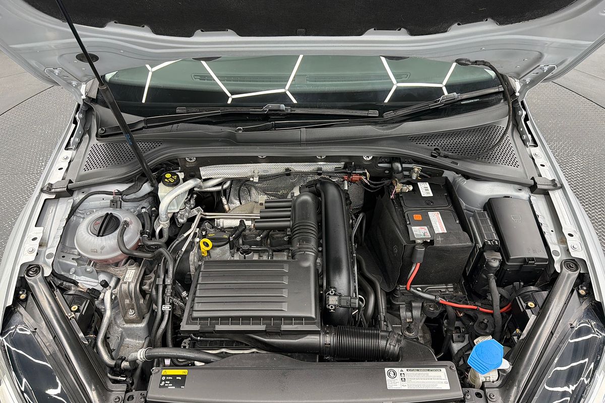 2014 Volkswagen Golf 90TSI Comfortline 7