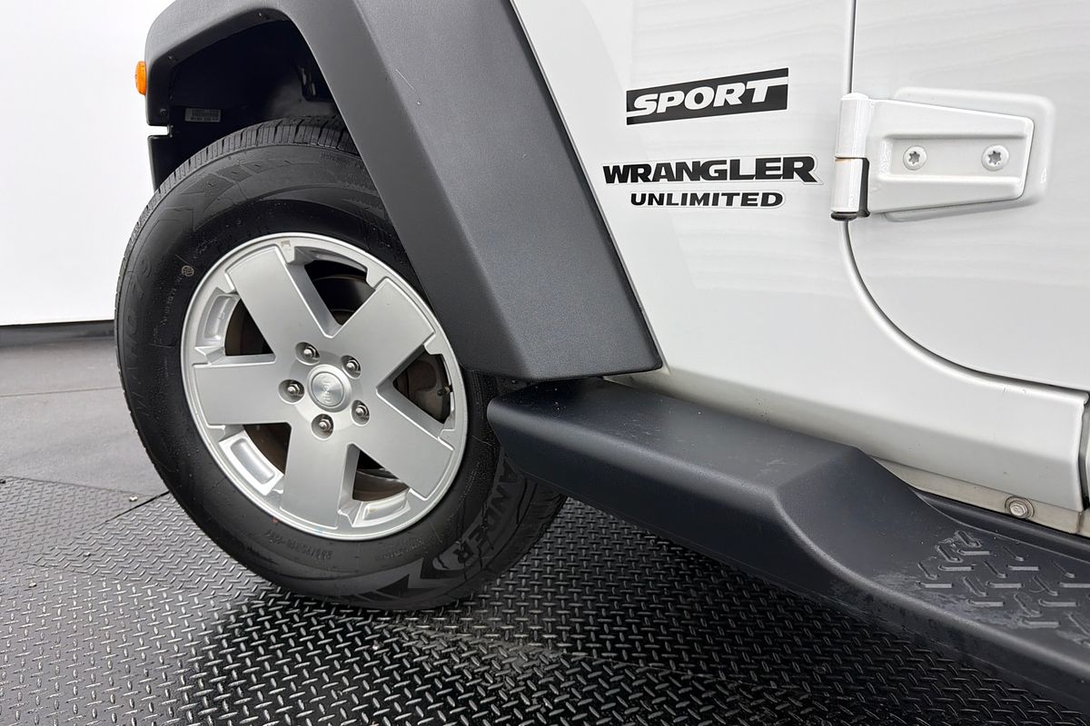 2017 Jeep Wrangler Unlimited Sport JK