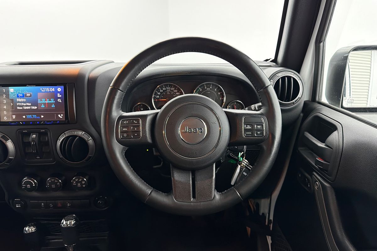2017 Jeep Wrangler Unlimited Sport JK