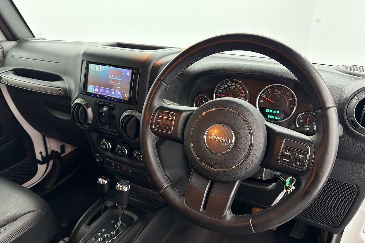 2017 Jeep Wrangler Unlimited Sport JK