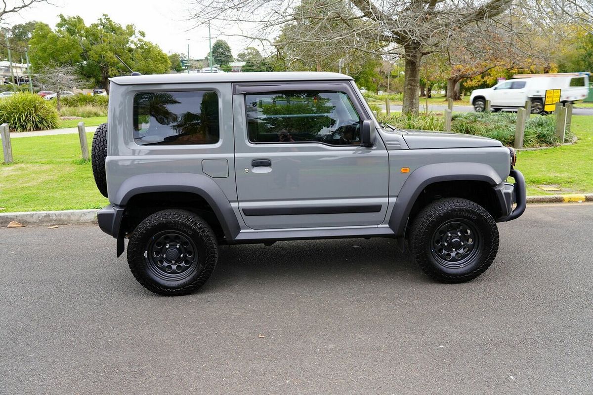 2023 Suzuki Jimny GLX GJ