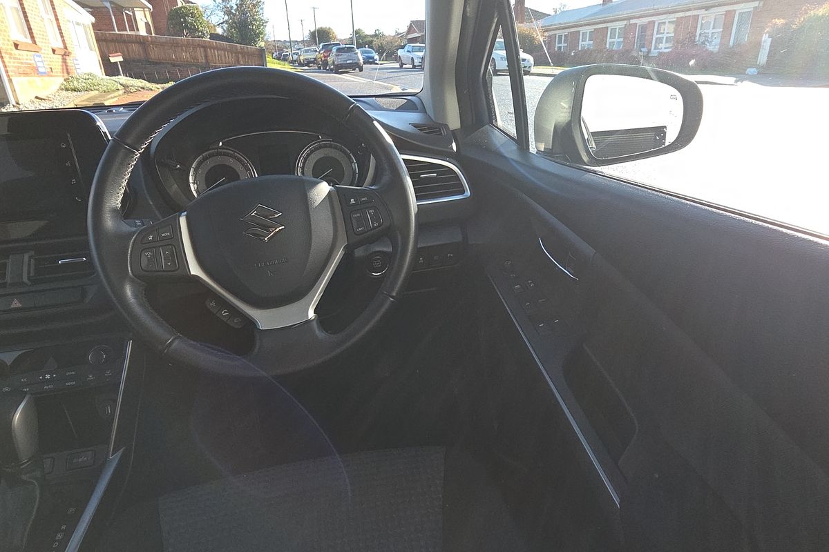 2023 Suzuki S-Cross ALLGRIP JYB