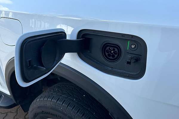 2025 Ford Ranger PHEV XLT 4X4 2.3L thumb-16