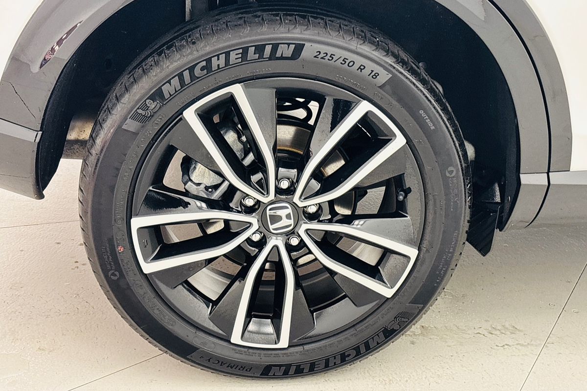 Honda HR-V. 5 Doors Auto EHEVL 25