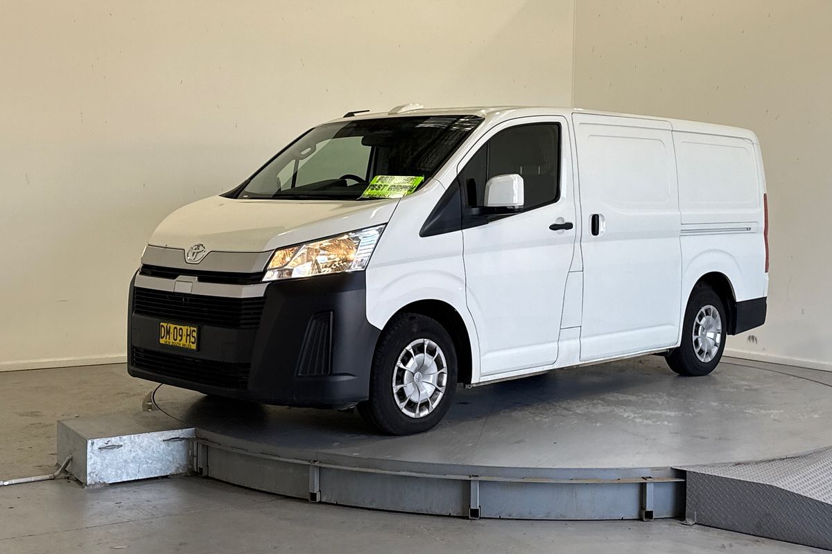 2024 Toyota Hiace GDH300R LWB