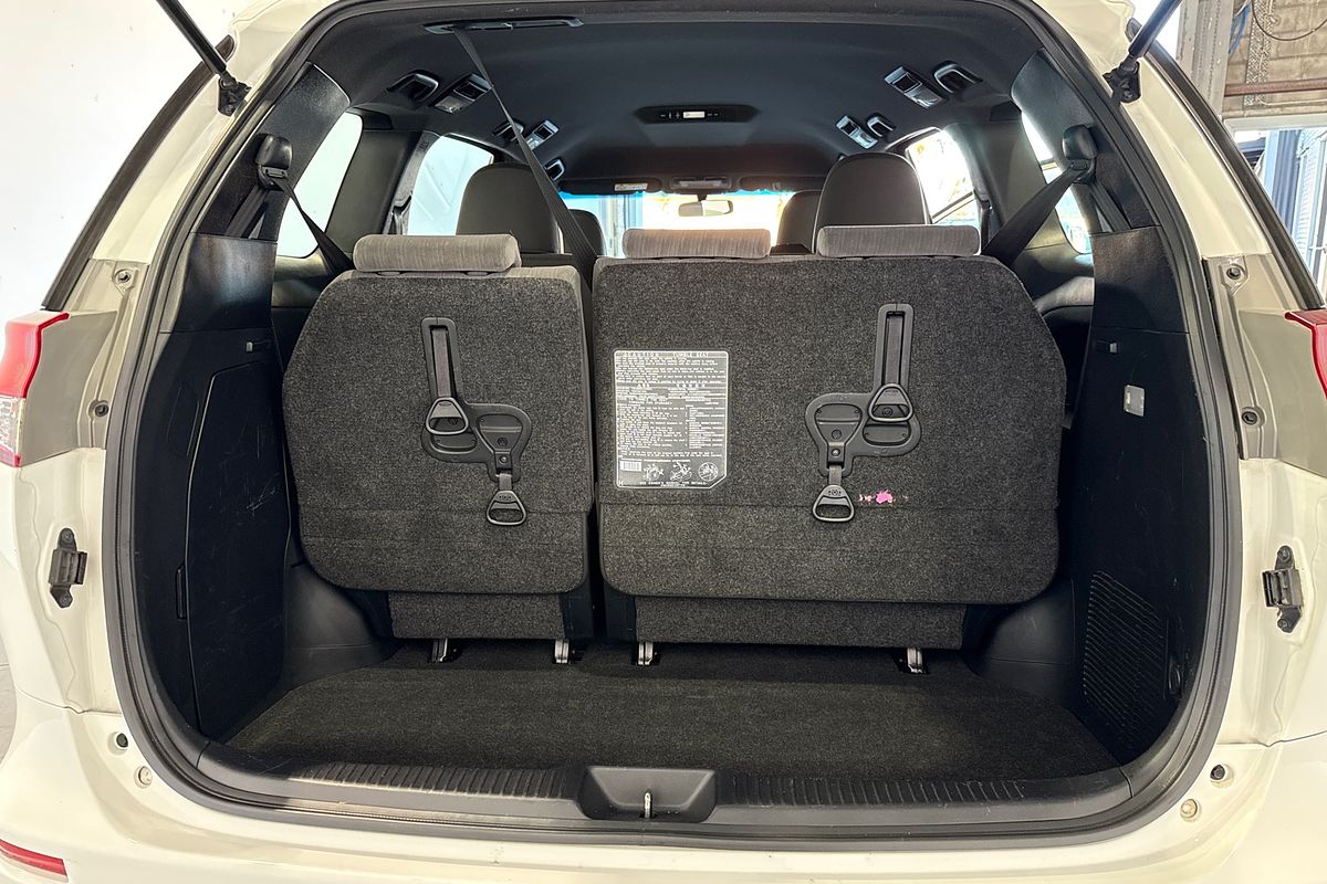 2019 Toyota Tarago GLi ACR50R