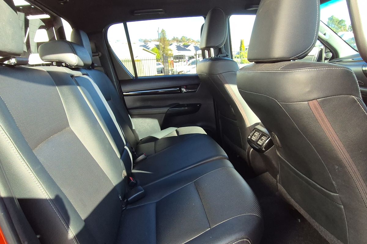 Hilux 4x4 Rogue 2.8L T Diesel Automatic Double Cab 1Y46290 002
