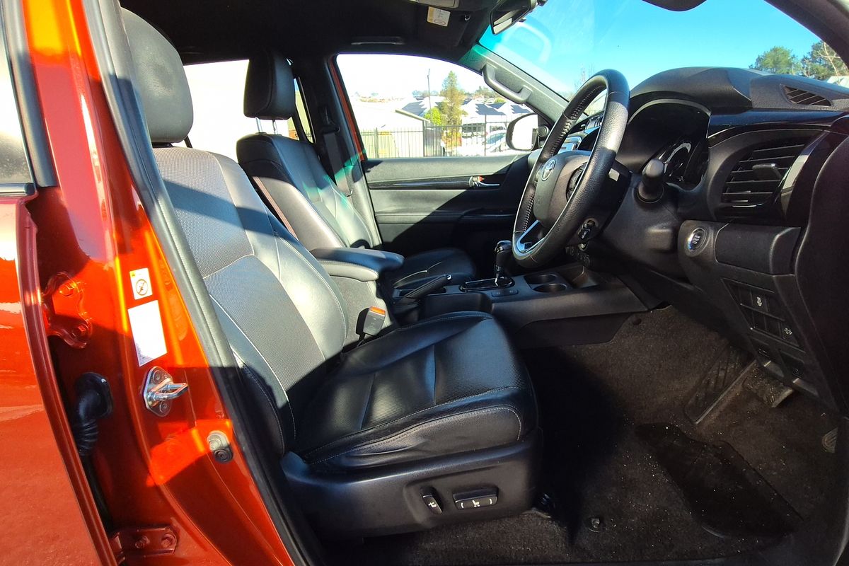Hilux 4x4 Rogue 2.8L T Diesel Automatic Double Cab 1Y46290 002