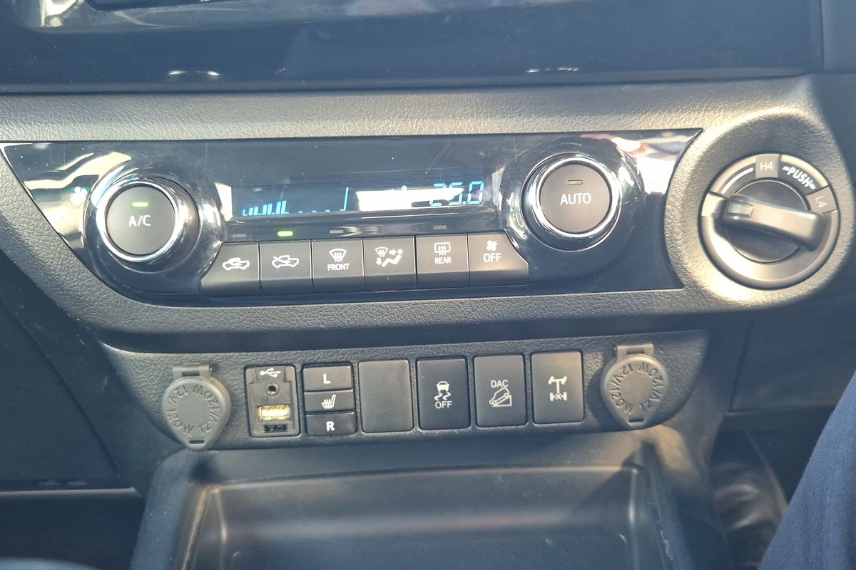 Hilux 4x4 Rogue 2.8L T Diesel Automatic Double Cab 1Y46290 002