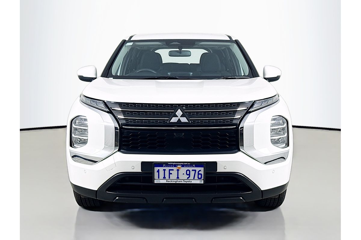 2024 Mitsubishi Outlander ES ZM