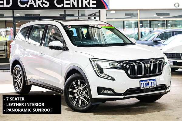 2025 Mahindra XUV700 AX7