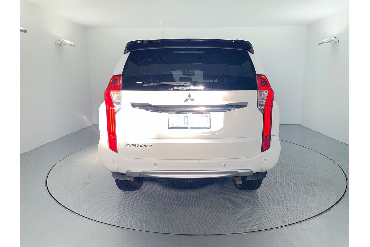 2019 Mitsubishi Pajero Sport Black Edition QE