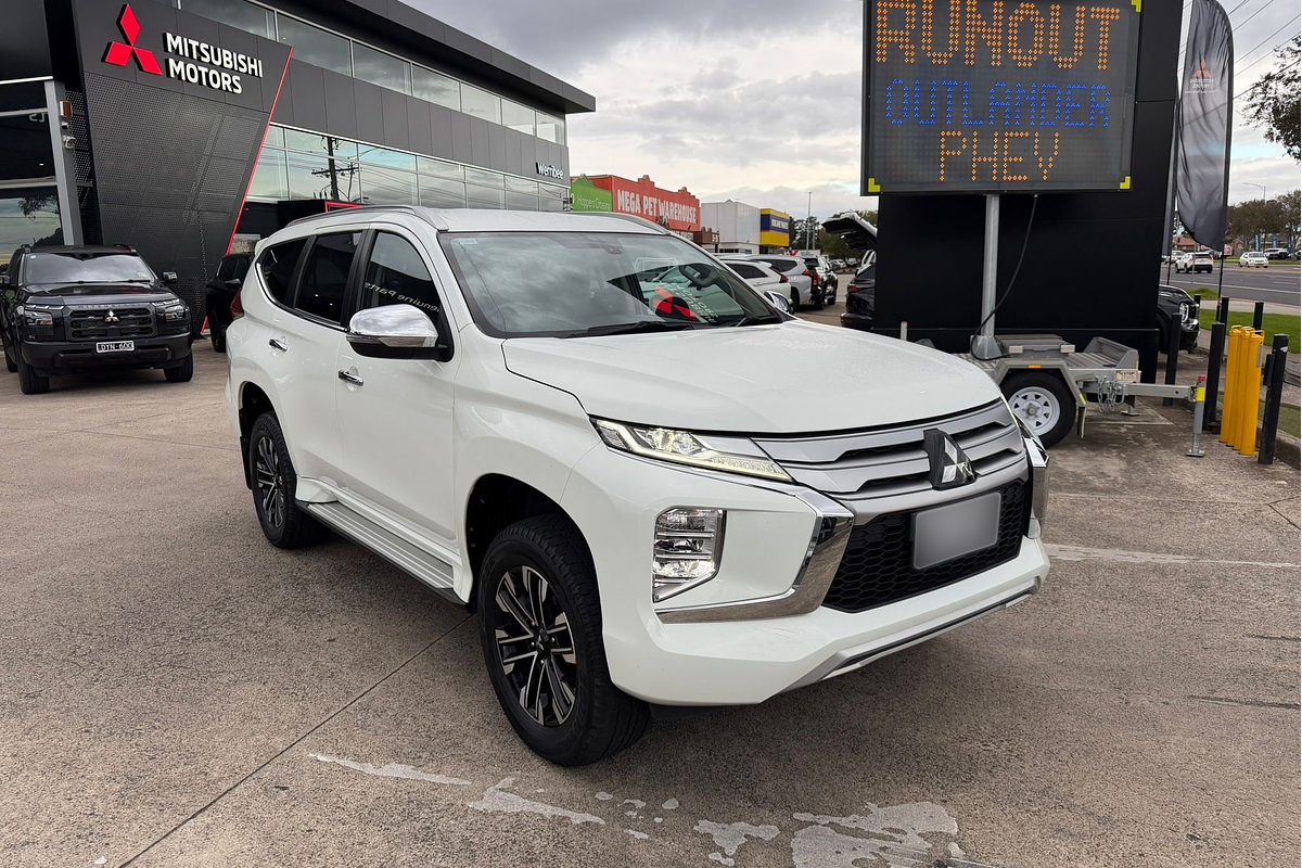 2023 Mitsubishi Pajero Sport GLS QF