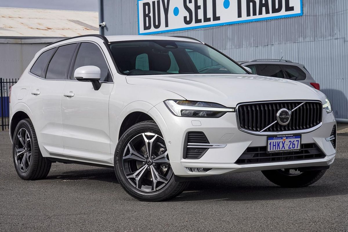 2021 Volvo XC60 B5 Momentum