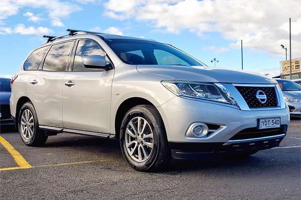 2016 Nissan Pathfinder ST R52