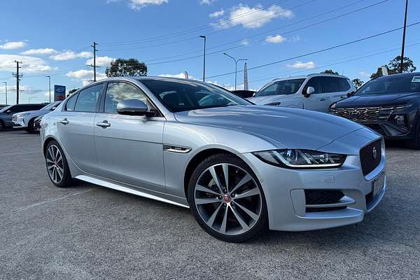 2016 Jaguar XE 25t R-Sport X760