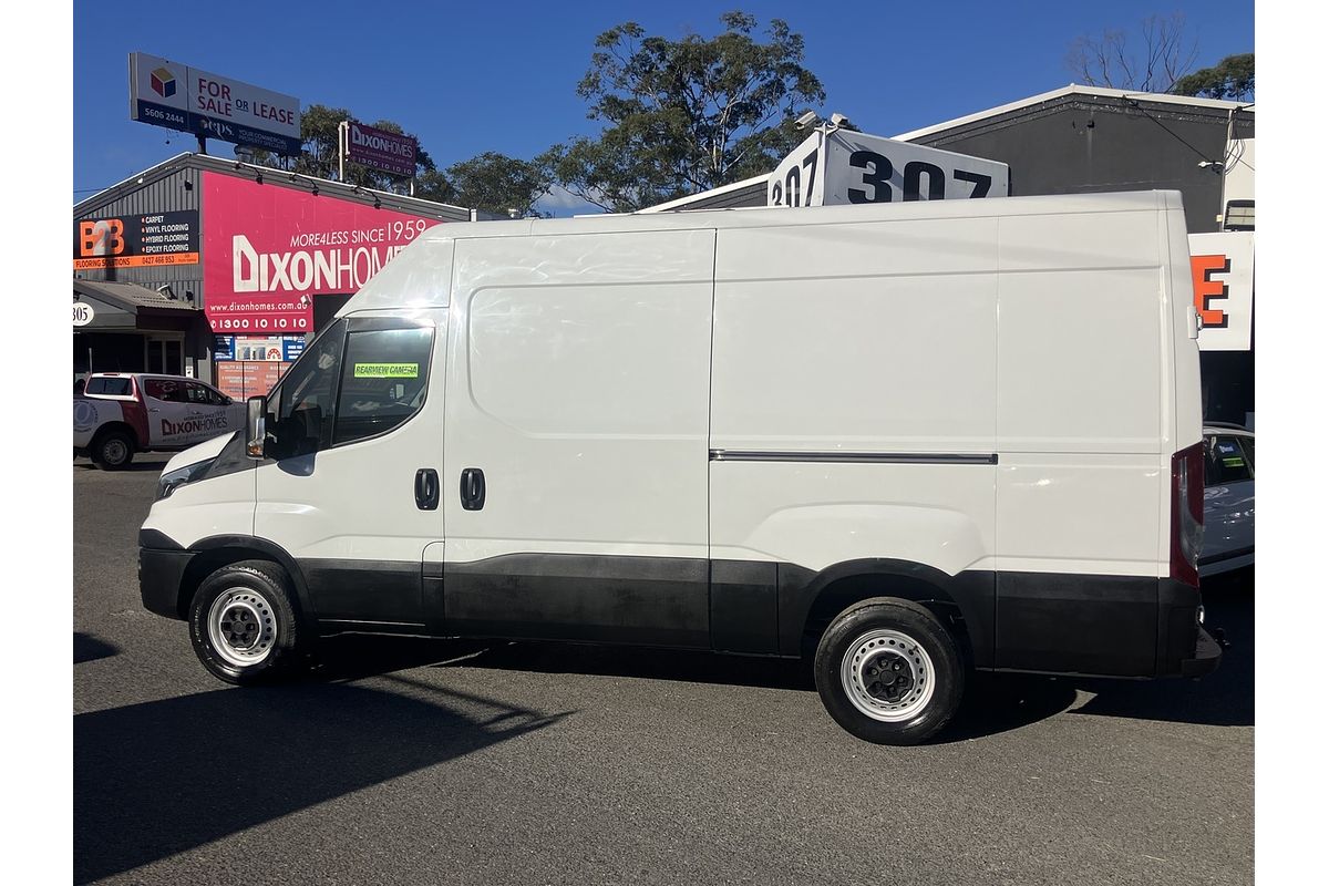 2015 Iveco Daily MWB High Roof