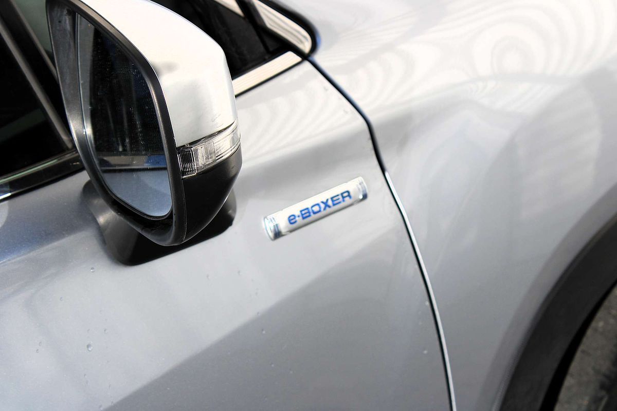 2022 Subaru Forester Hybrid S S5