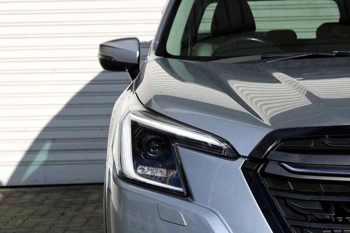 2022 Subaru Forester Hybrid S S5