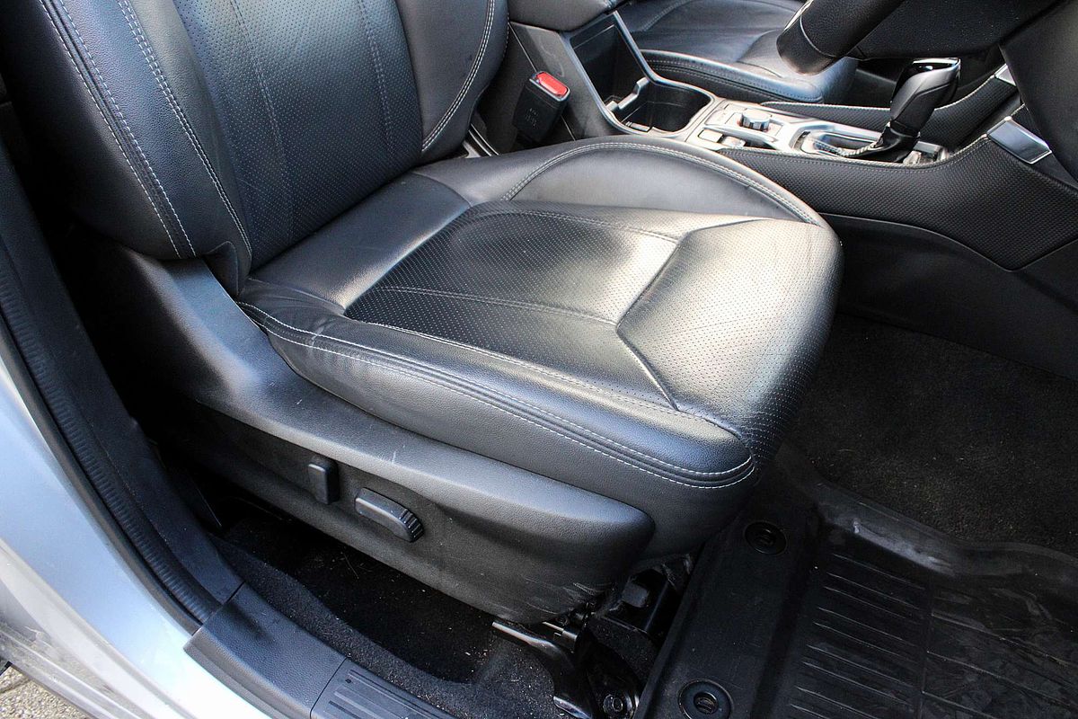 2022 Subaru Forester Hybrid S S5