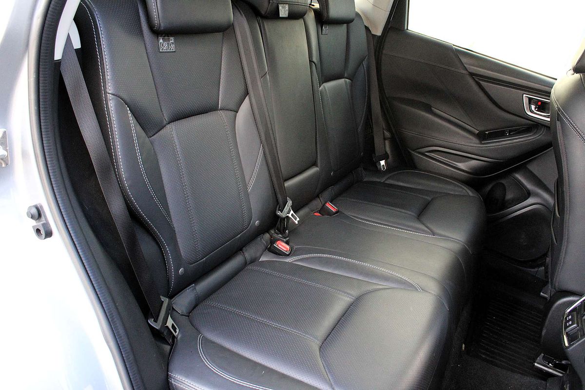 2022 Subaru Forester Hybrid S S5