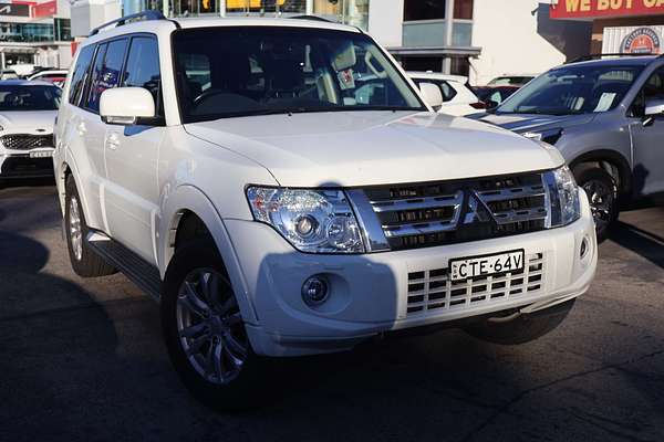 2014 Mitsubishi Pajero VR-X NW