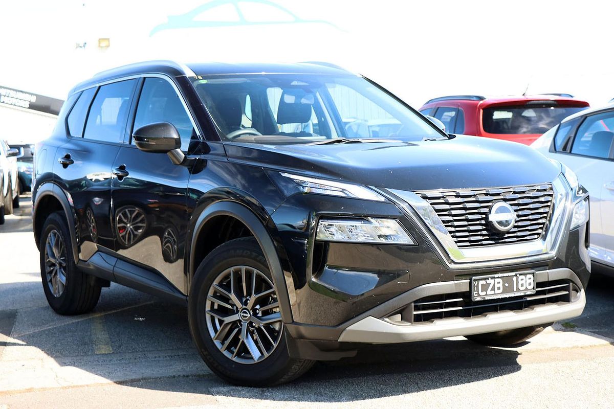 2024 Nissan X-TRAIL ST T33