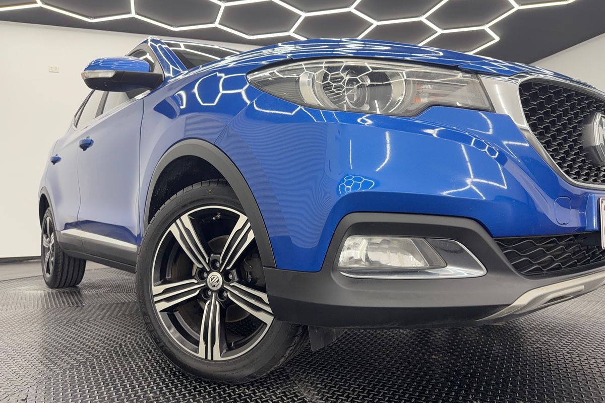 2018 MG ZS Essence AZS1