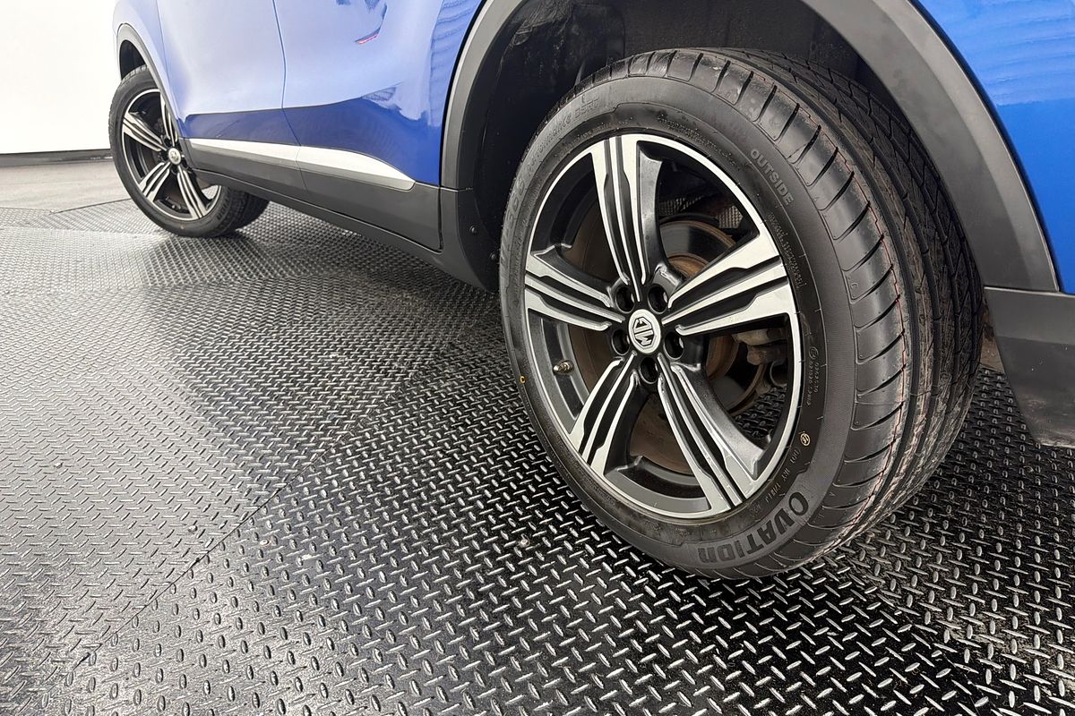 2018 MG ZS Essence AZS1