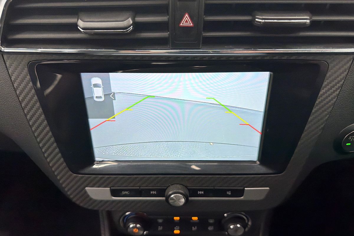 2018 MG ZS Essence AZS1