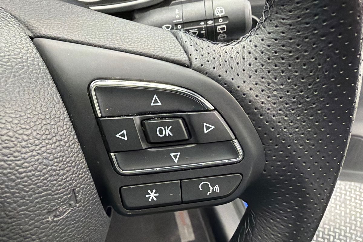 2018 MG ZS Essence AZS1