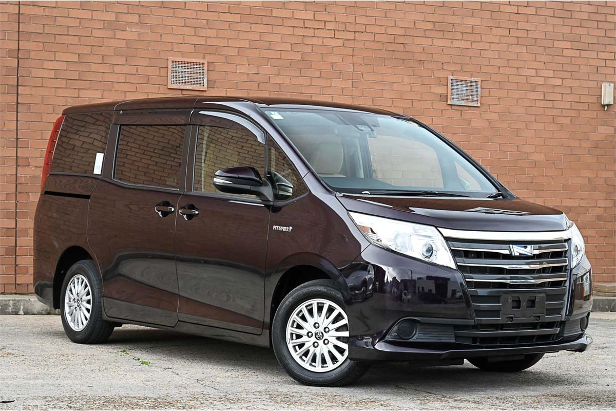 2016 Toyota Noah ZWR80