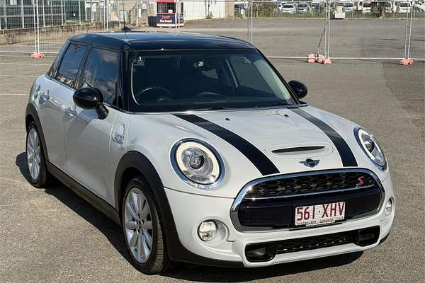 2017 MINI Hatch Cooper S F55