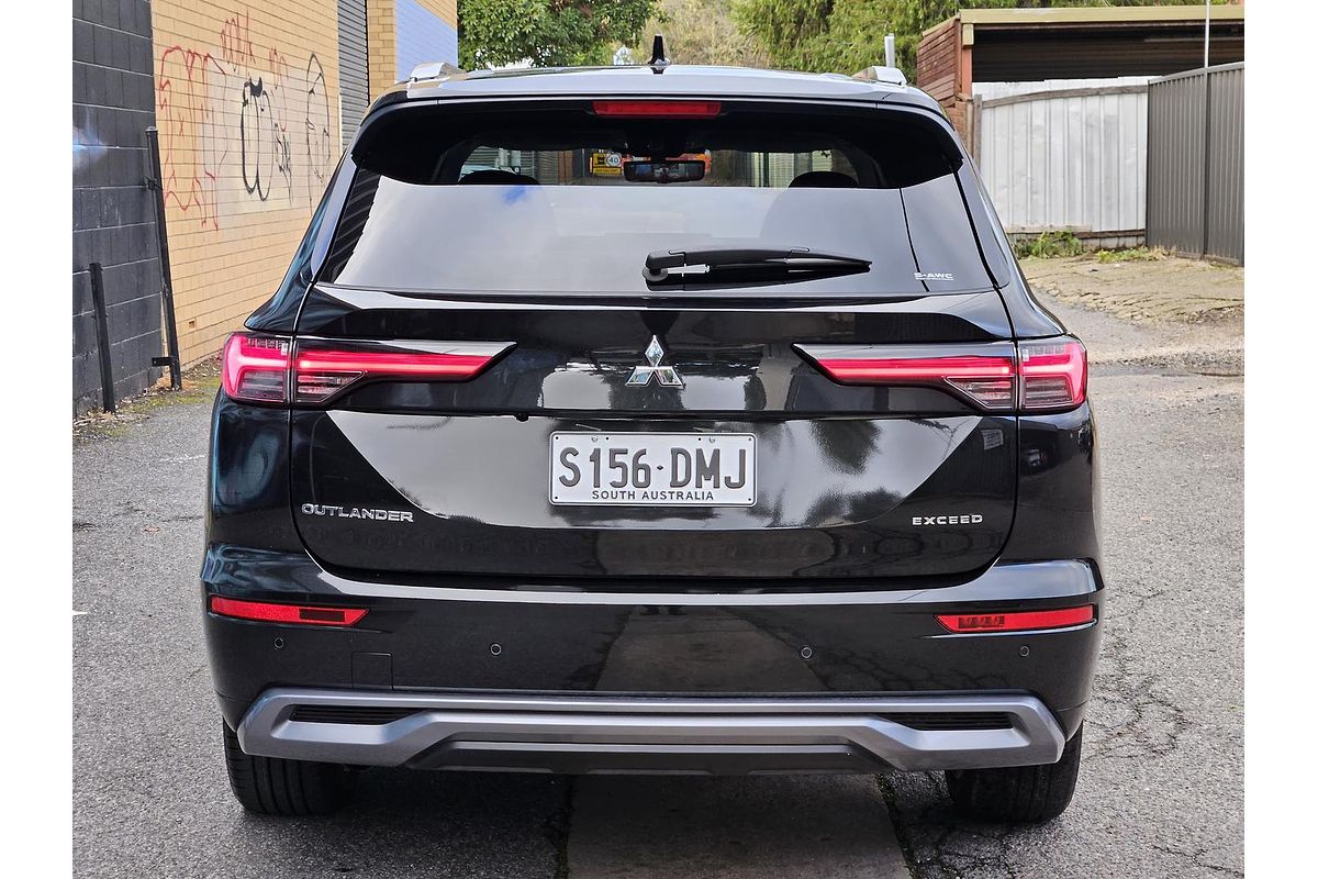 2025 Mitsubishi Outlander Exceed ZM