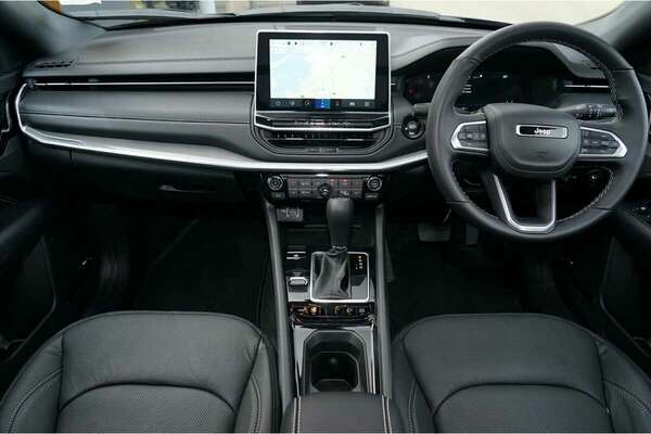 2022 Jeep Compass S-Limited M6