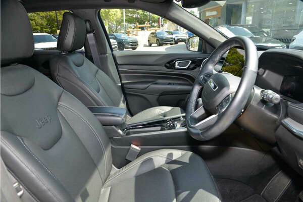 2022 Jeep Compass S-Limited M6