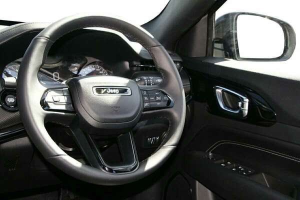 2022 Jeep Compass Night Eagle M6